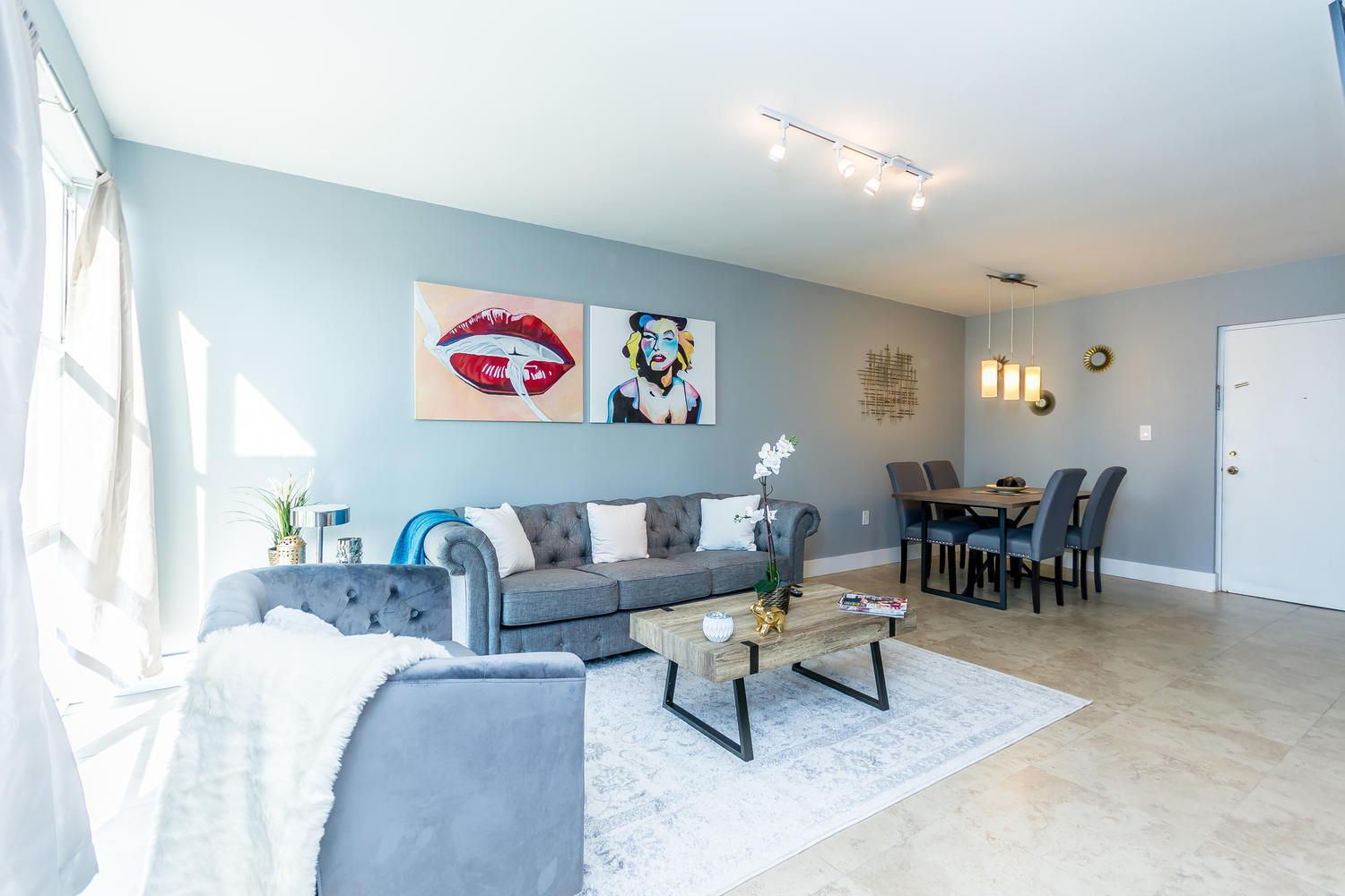 Budget Friendly 1 BD 1.5BR Walk To Ocean and More!