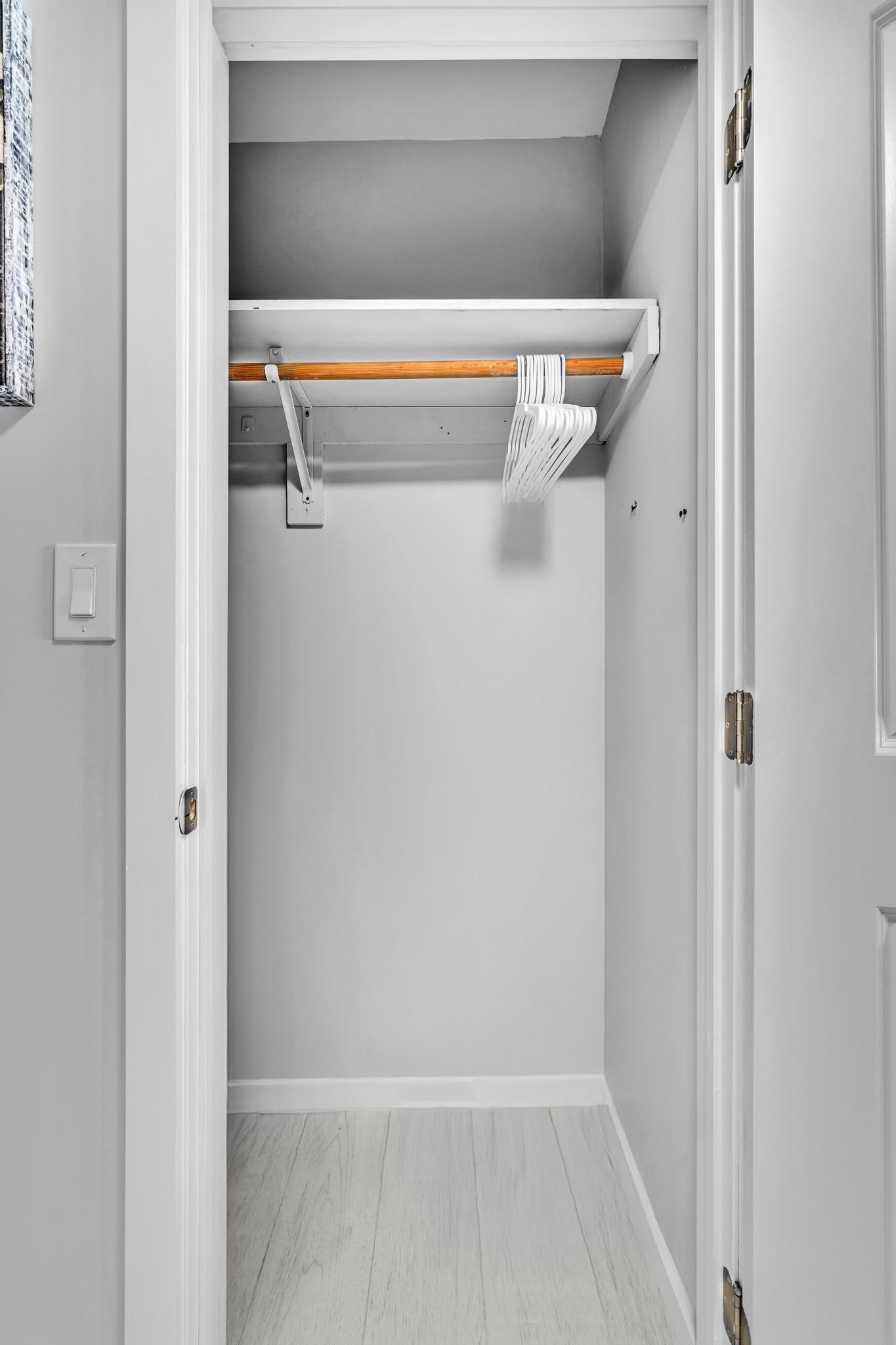 Sunny Isles Gem/ 2BR Modern Condo + Free Parking/ 712