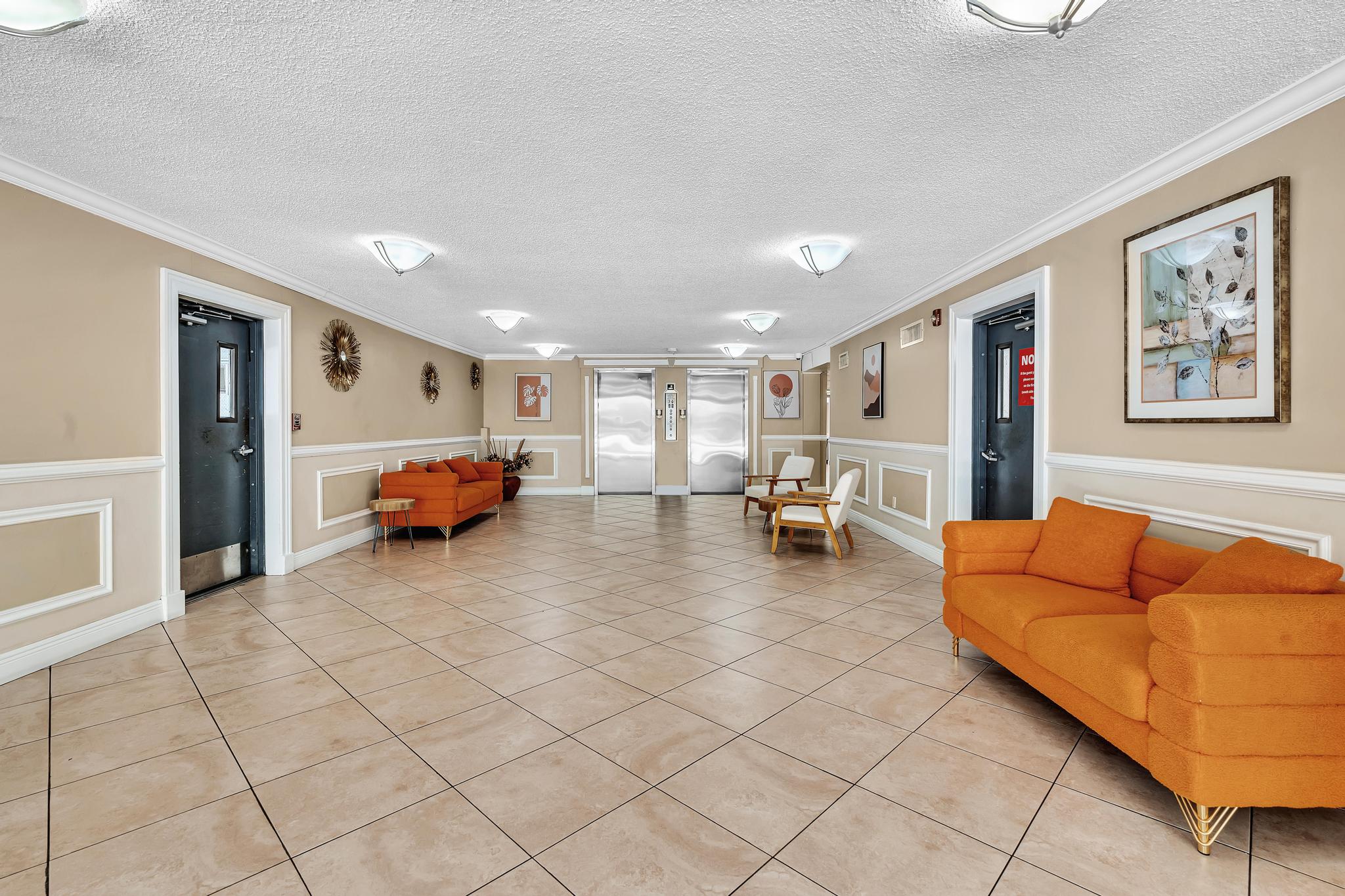 Sunny Isles Gem/ 2BR Modern Condo + Free Parking/ 712