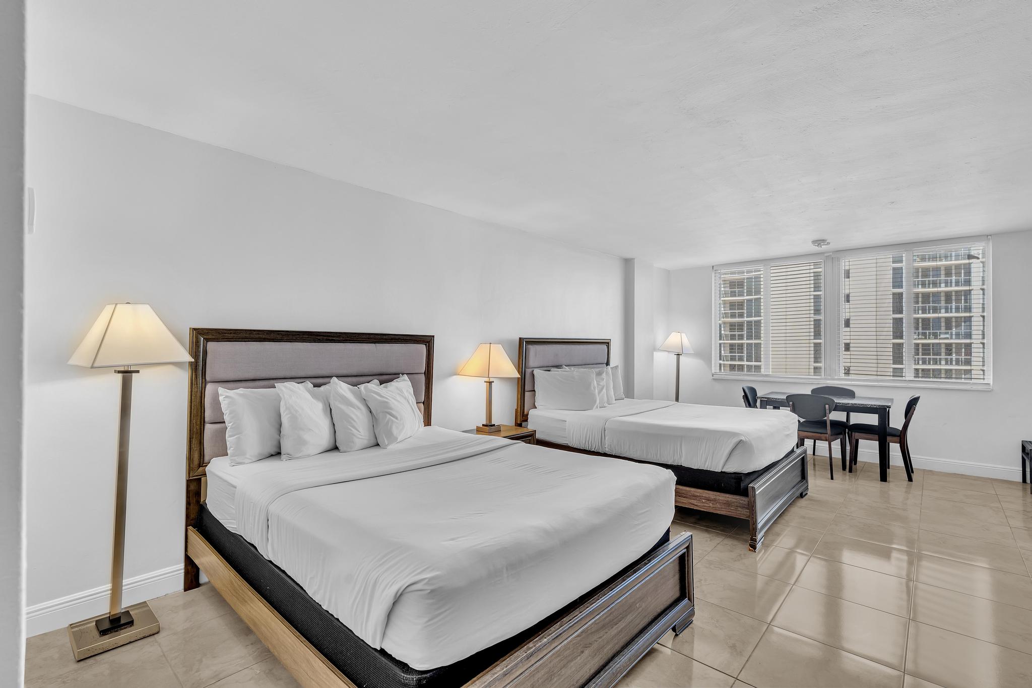 Affordable Oceanfront Studio in Sunny Isles Marco Polo 423