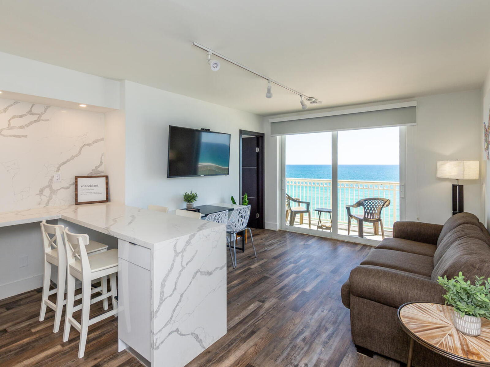 Modern Beach Villa -716