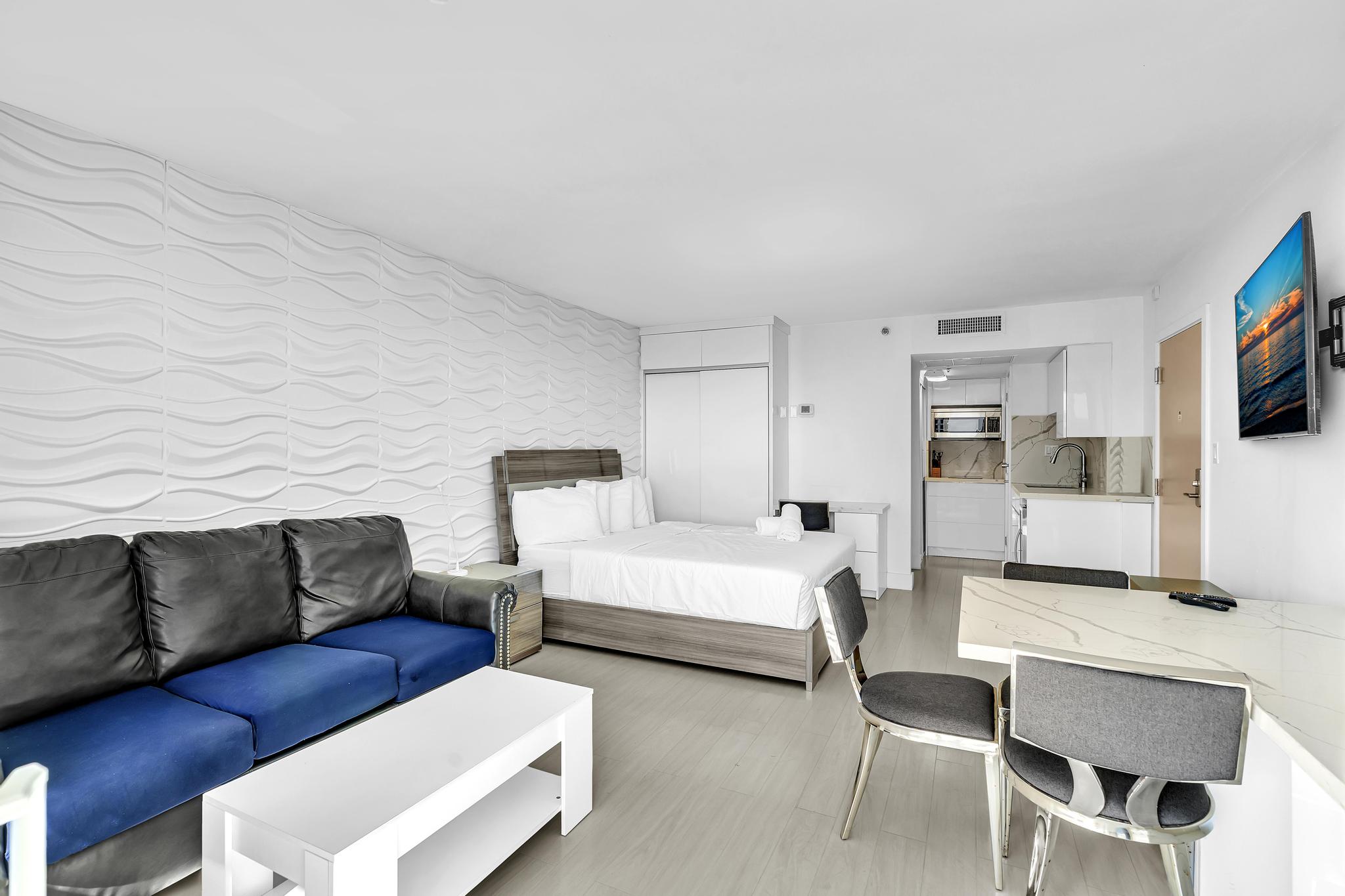 Beach Studio + Private Balcony /309