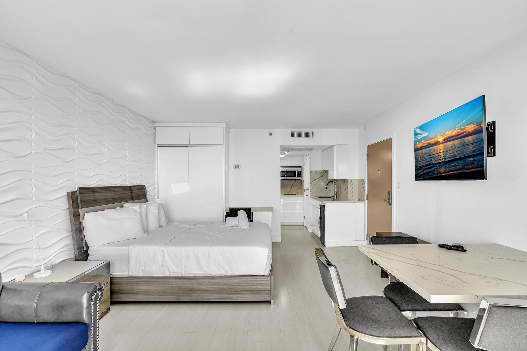 Beach Studio + Private Balcony /309