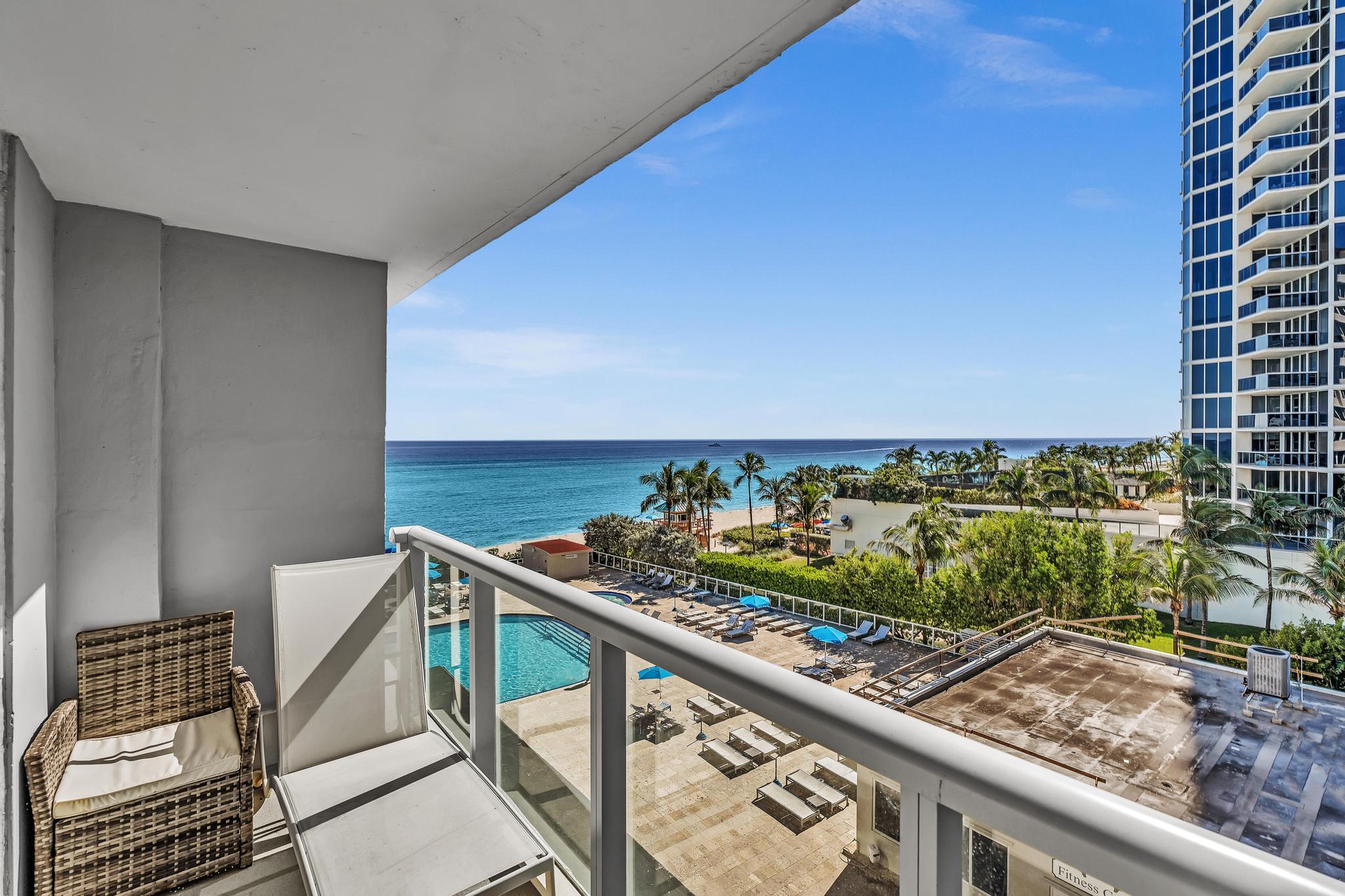 Beach Studio + Private Balcony /309