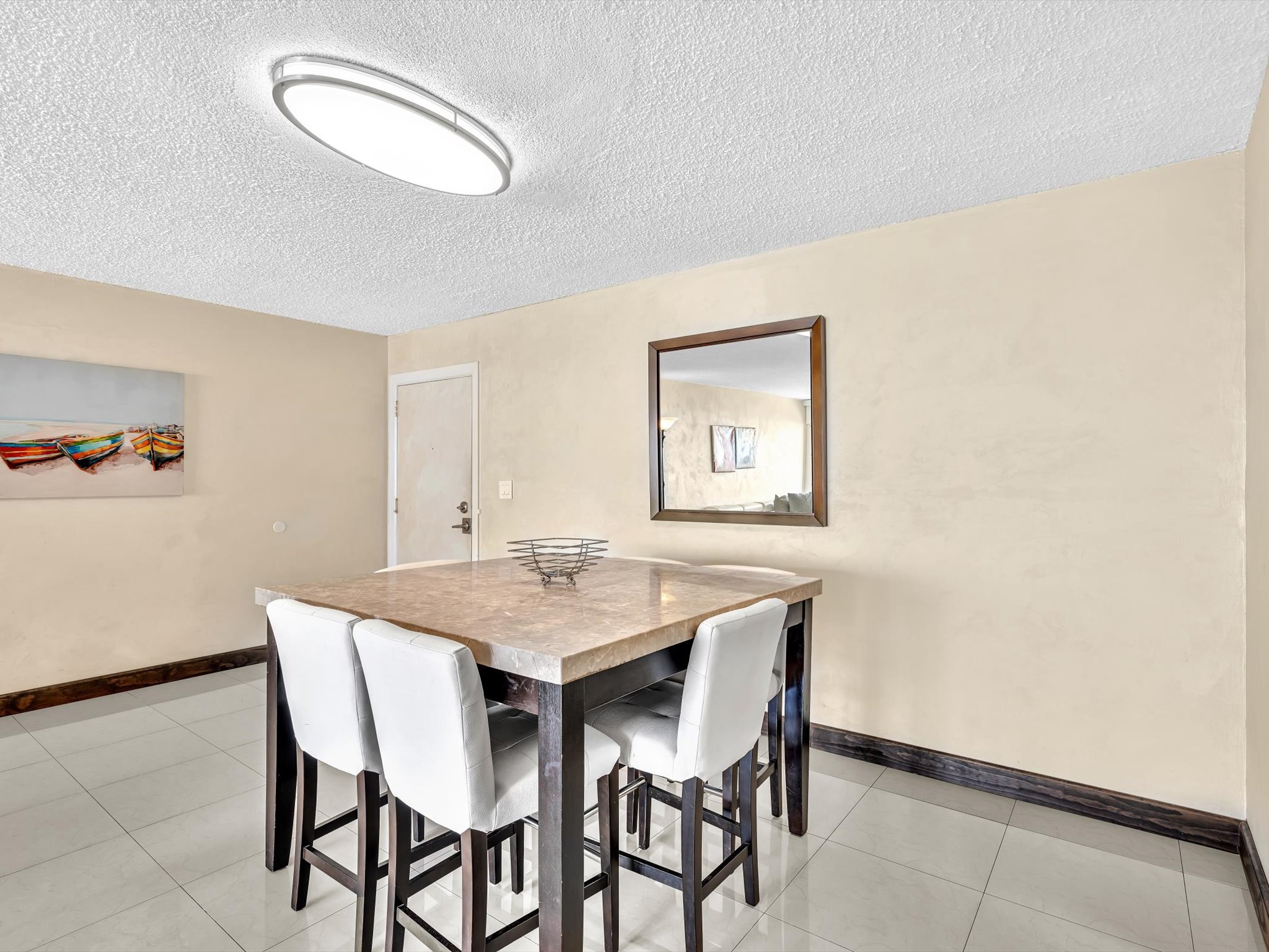Modern Luxury 2BR/2BA Retreat – Short Walk to the Beach -605