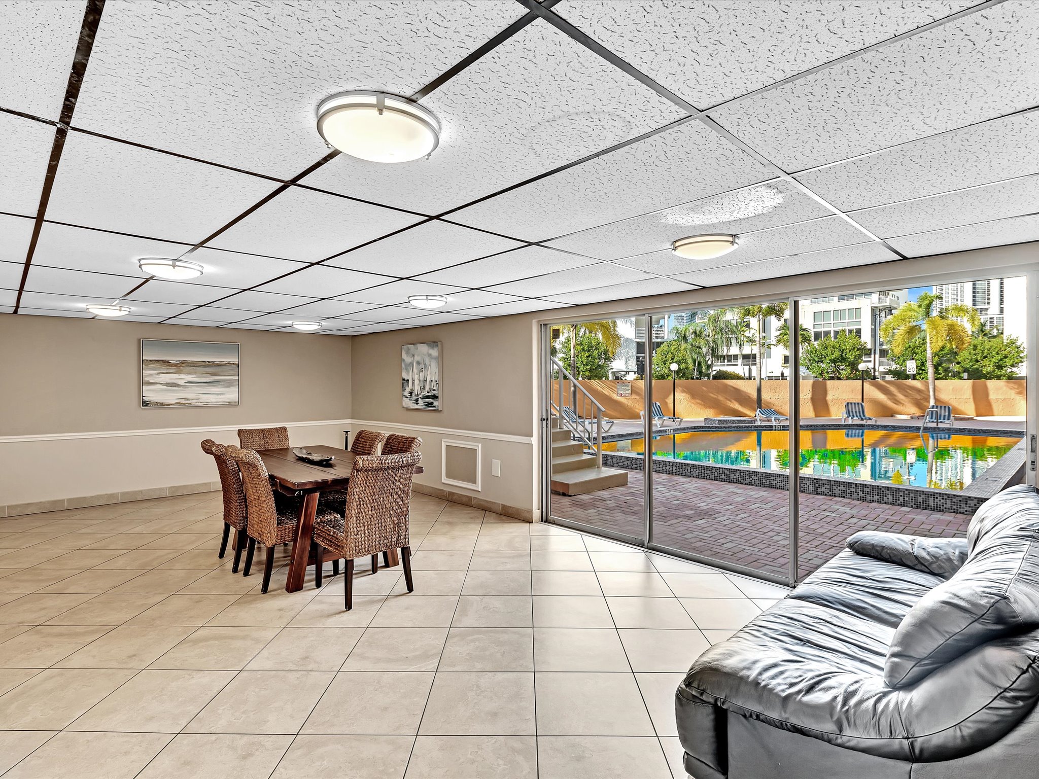 Modern Luxury 2BR/2BA Retreat – Short Walk to the Beach -605
