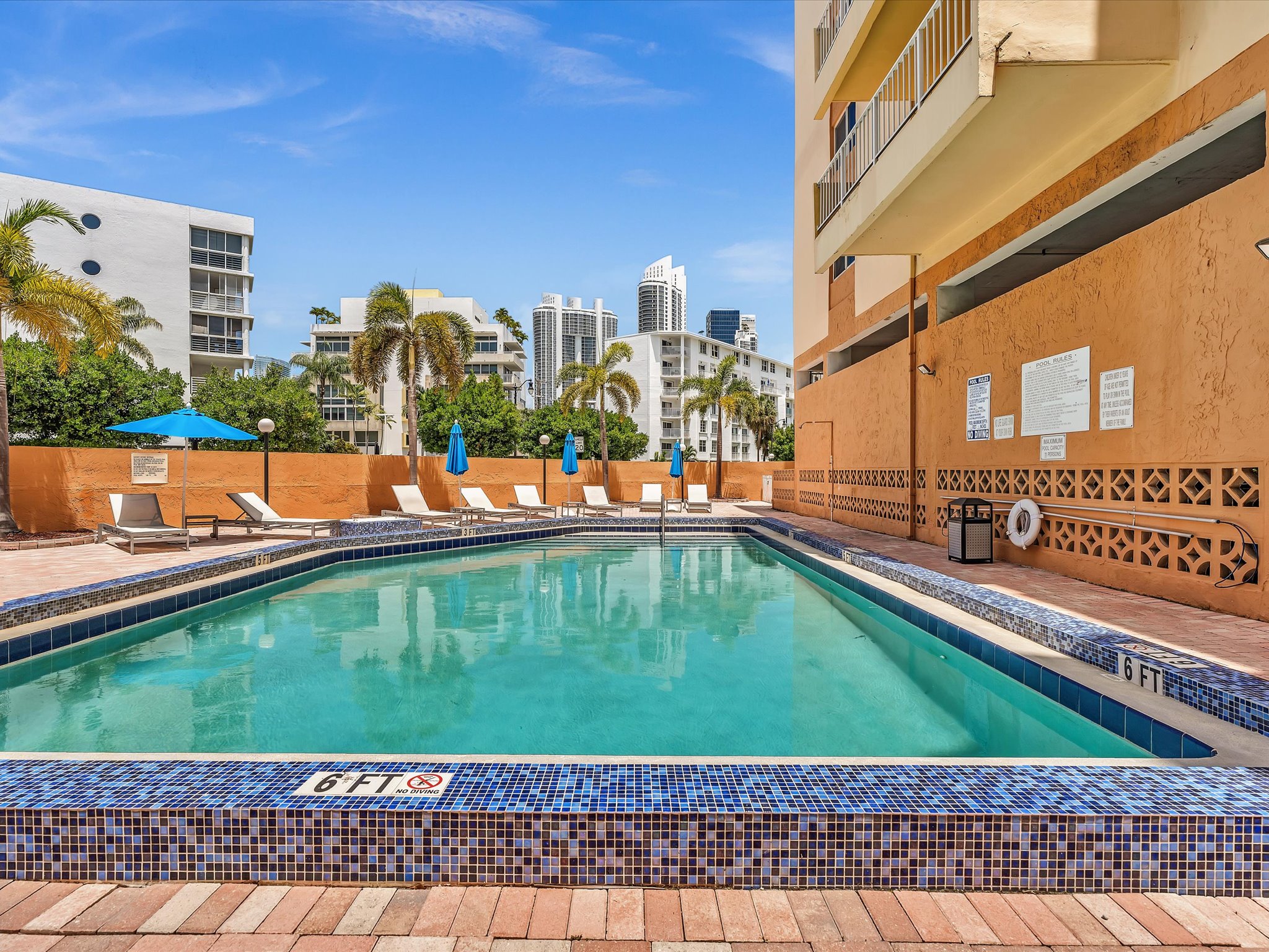 Bright 1BR Apt w/ Balcony • 5 Min Walk to Beach/403