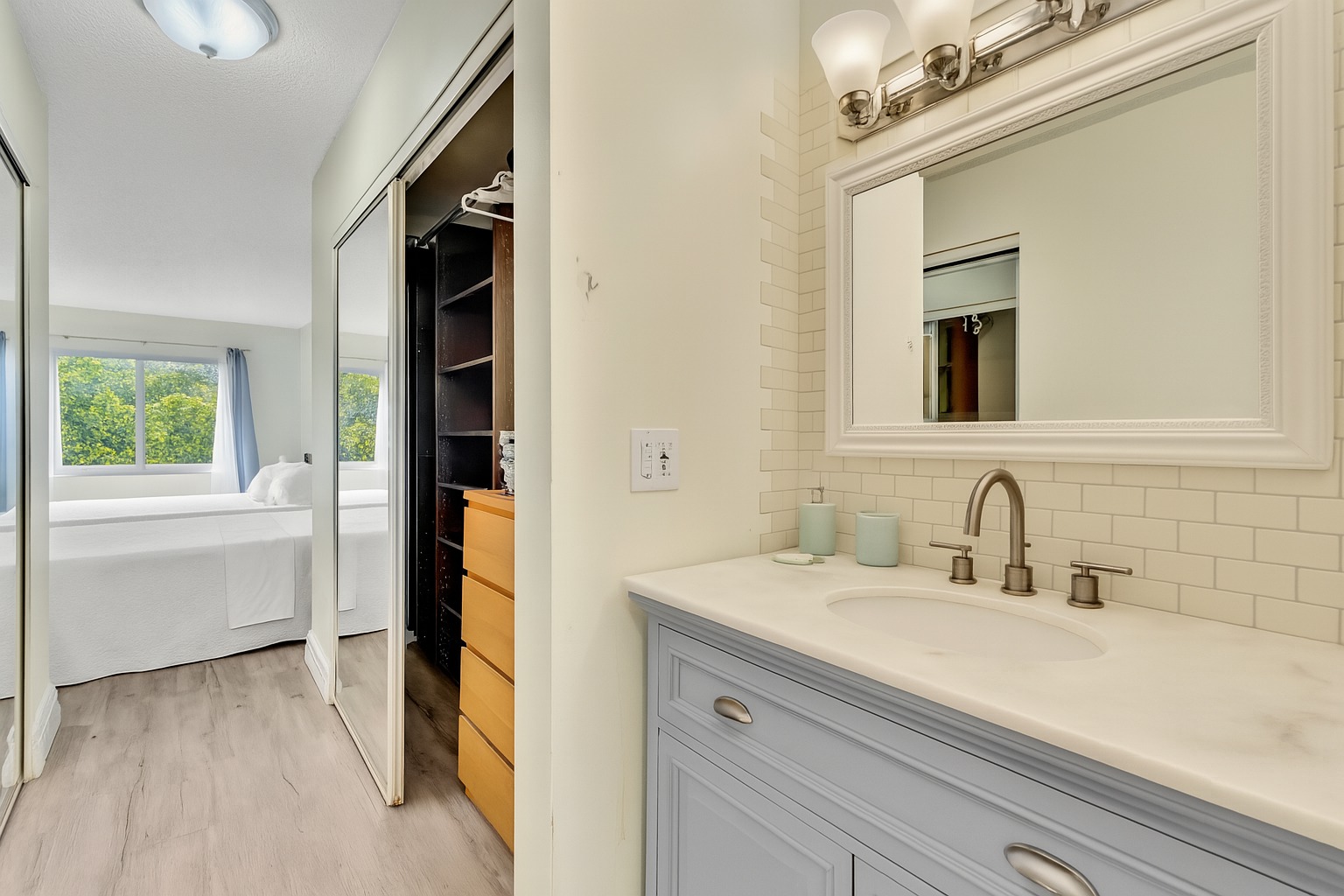 Bright 1BR Apt w/ Balcony • 5 Min Walk to Beach/403