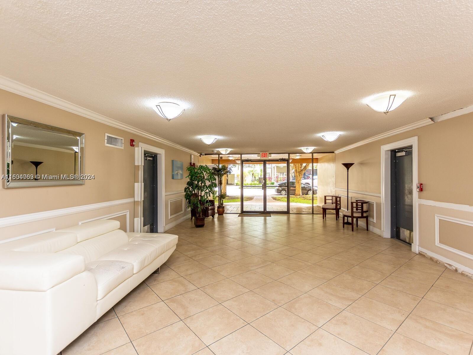 Sunny Isles Getaway | 1BR · 1.5BA · Free Parking/ 410