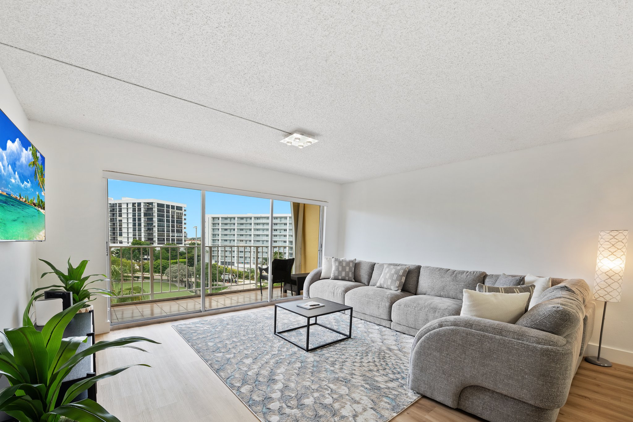 Modern Suite Marbella Tower 710