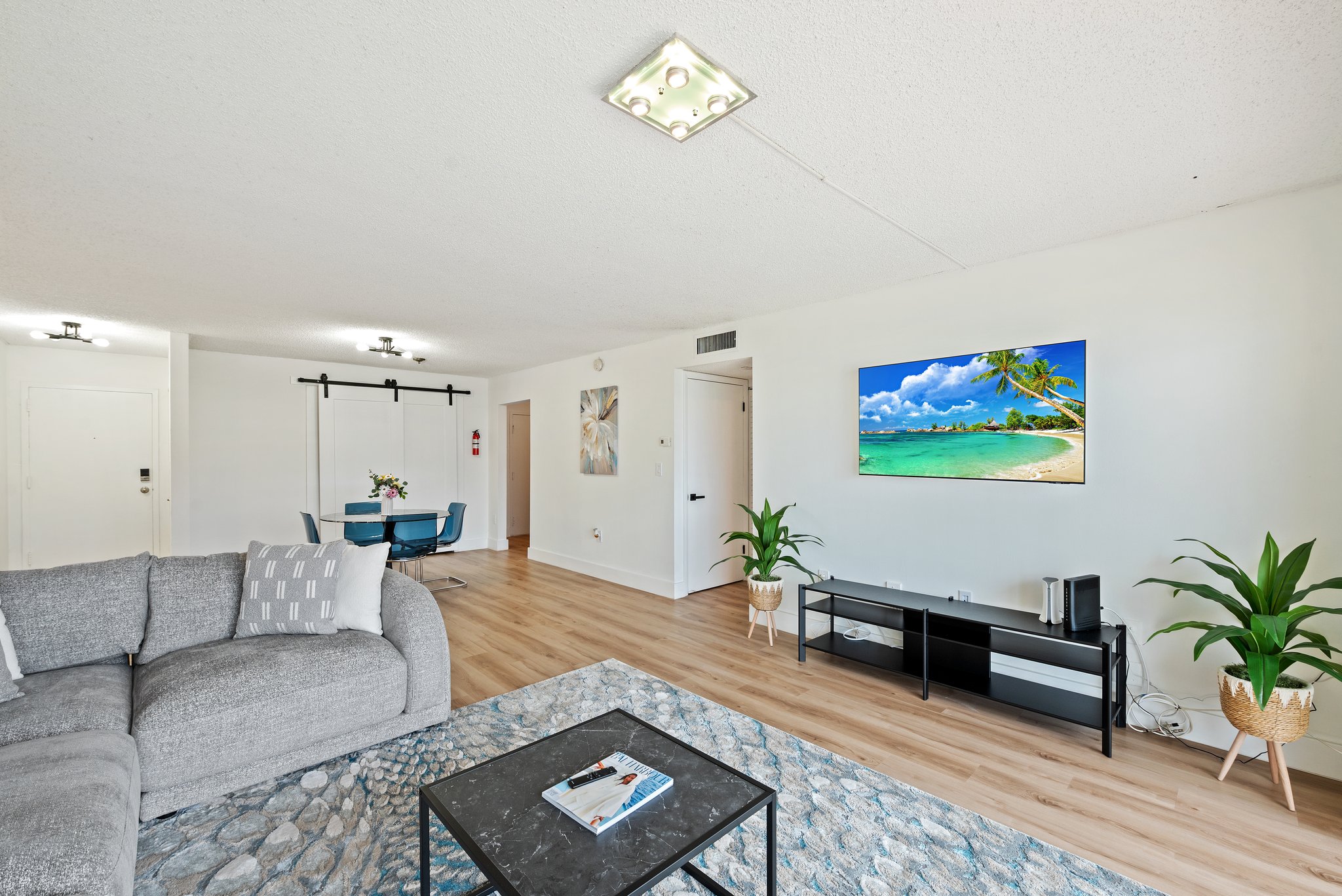 Modern Suite Marbella Tower 710