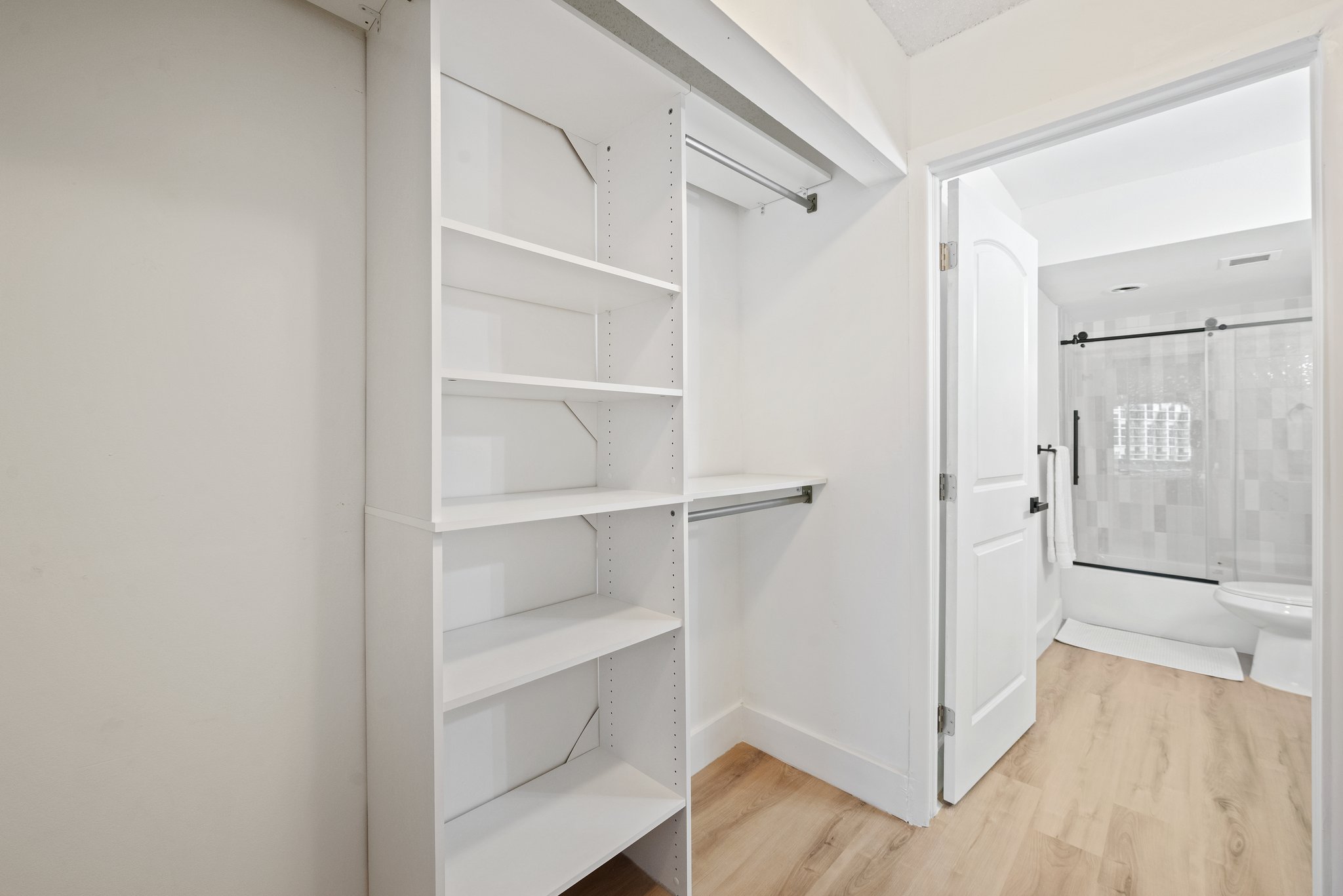 Modern Suite Marbella Tower 710