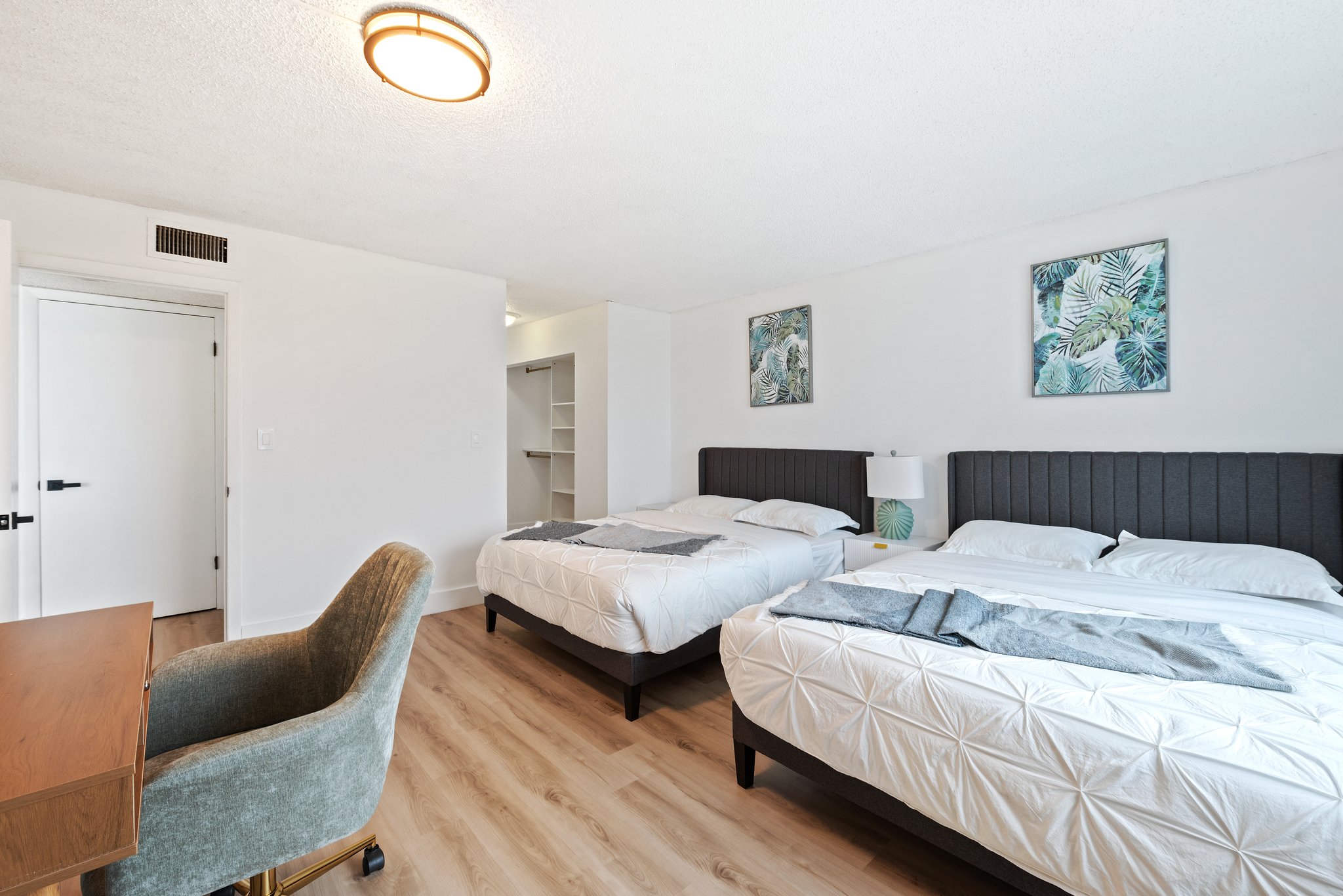 Modern Suite Marbella Tower 710