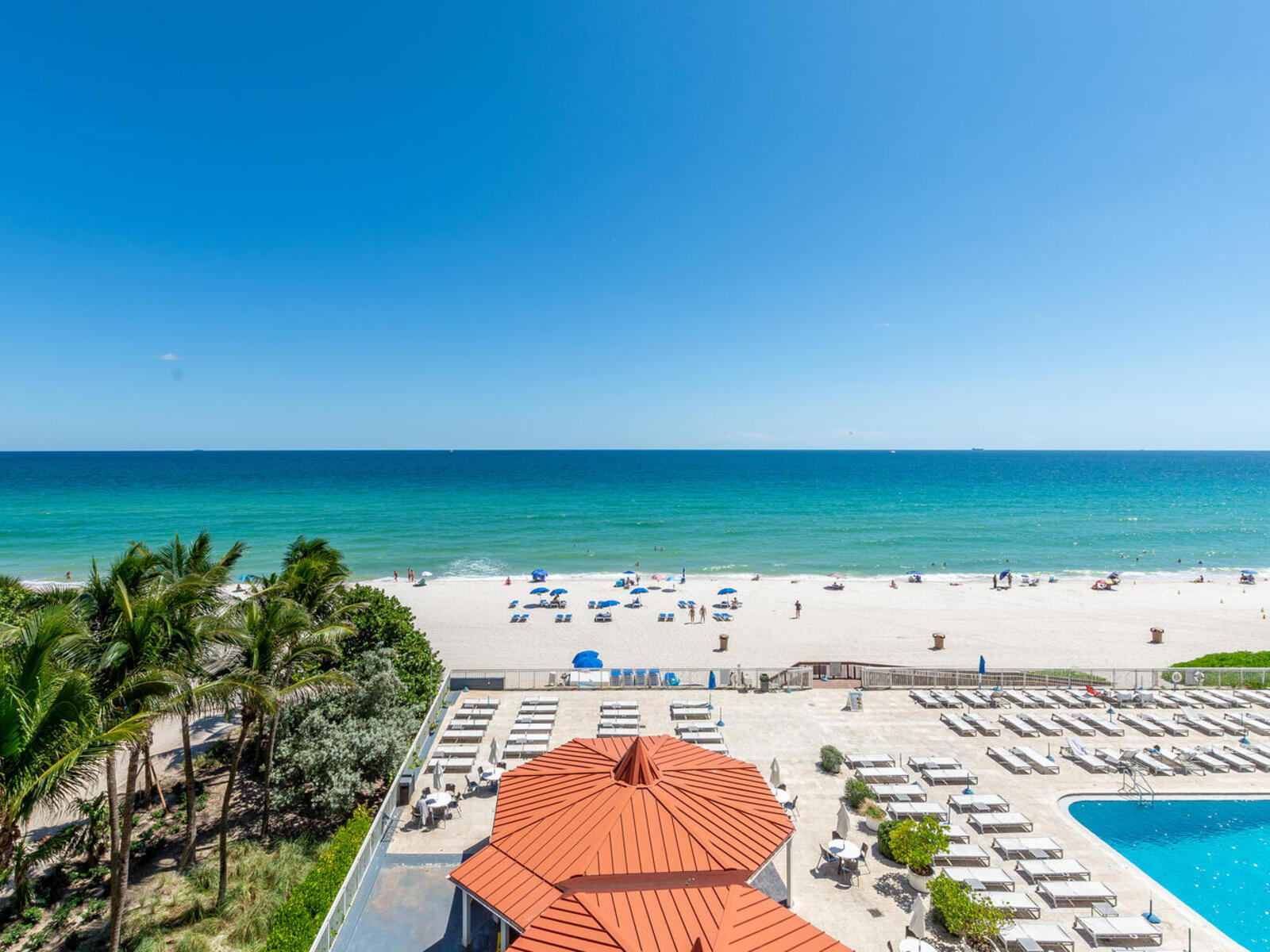 Seaside Serenity: One bedroom Apartment Marco Polo 416