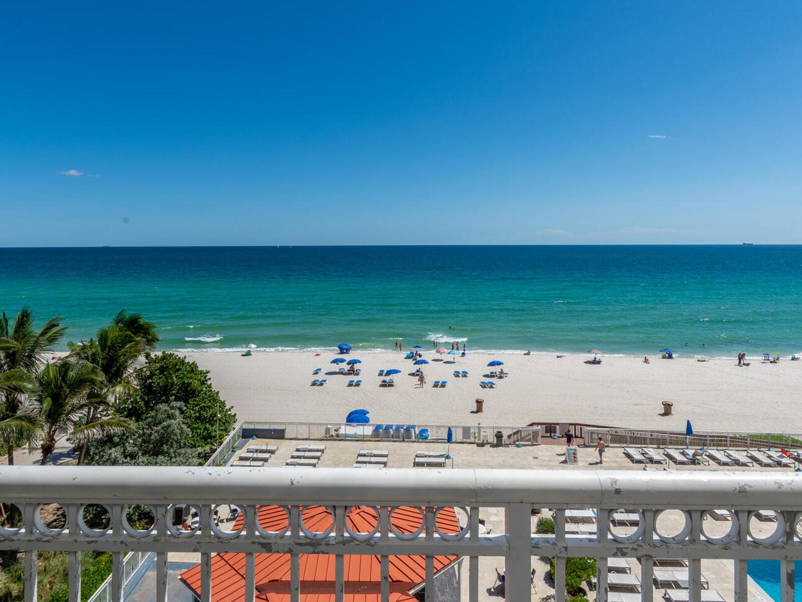Seaside Serenity: One bedroom Apartment Marco Polo 416